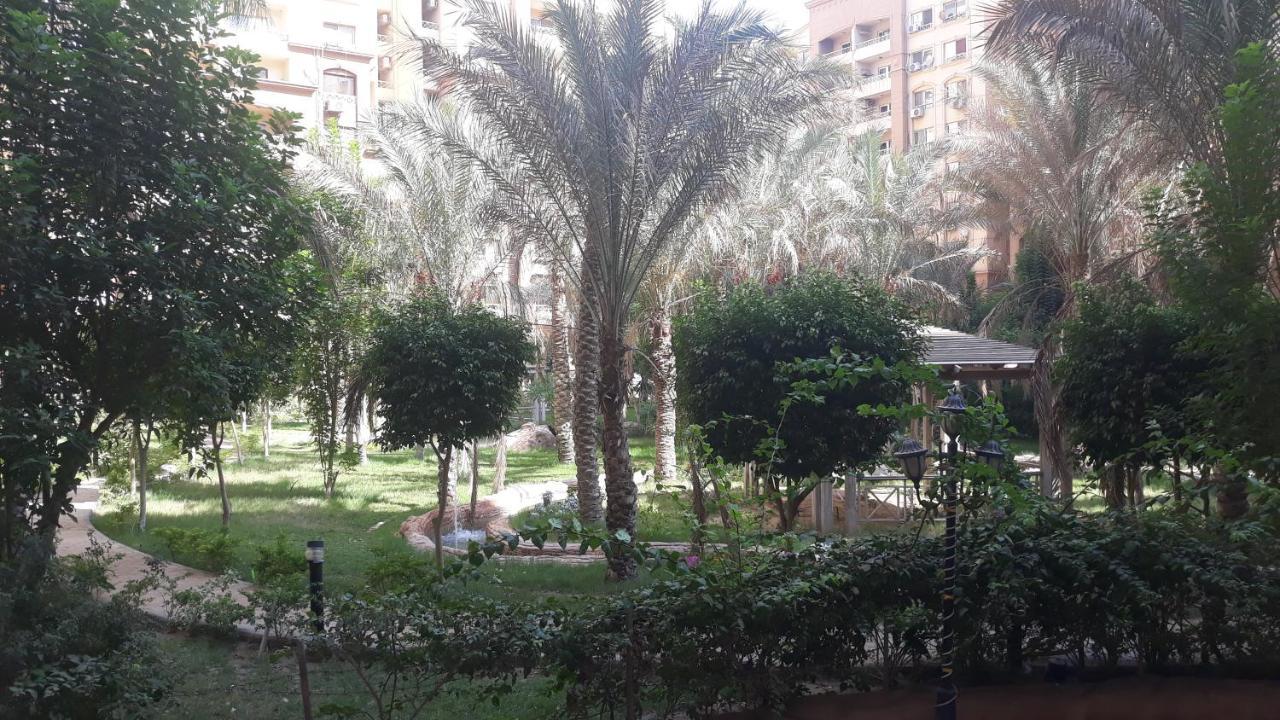 كمبوند سيتي تاورز البوشي Apartment Кайро Екстериор снимка
