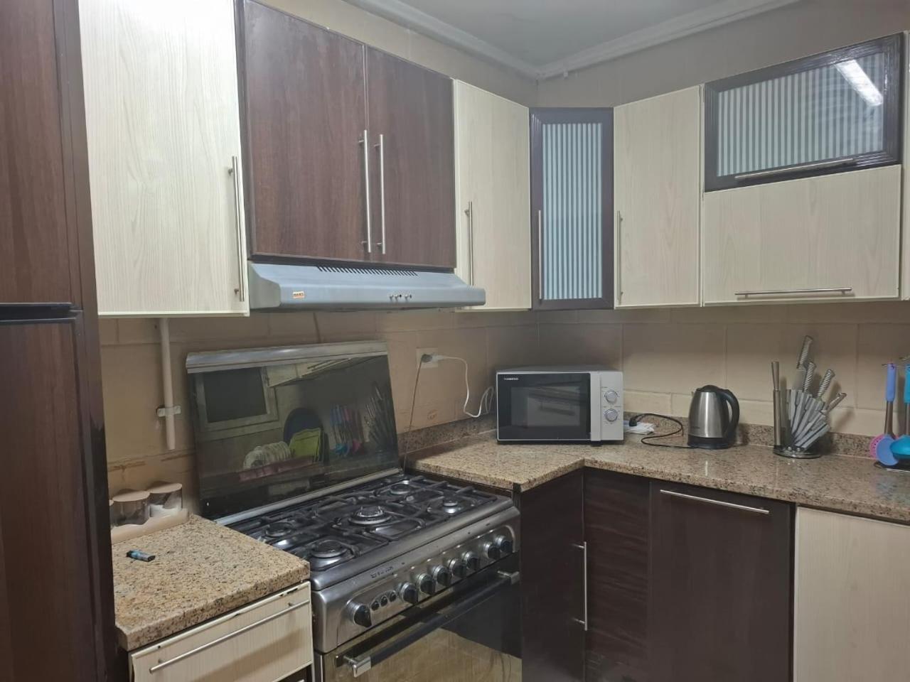 كمبوند سيتي تاورز البوشي Apartment Кайро Екстериор снимка